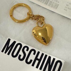 NWT Vintage 80s Moschino by Redwall Gold Toned Heart Bag Charm